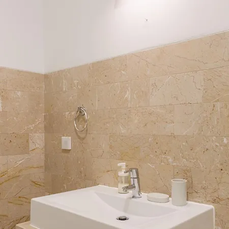 Joivy Downtown Apartman