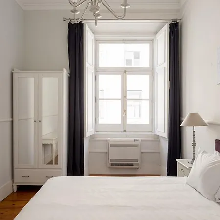 Guestready - Family Near Santa Justa Lift * Lisboa