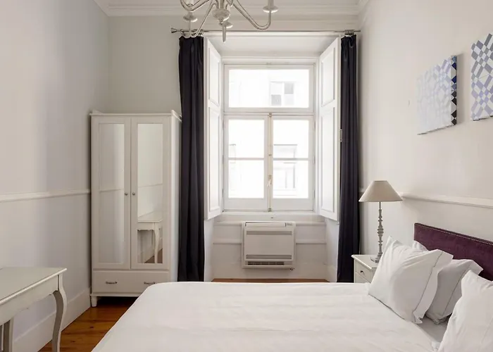 Guestready - Family Near Santa Justa Lift * リスボン