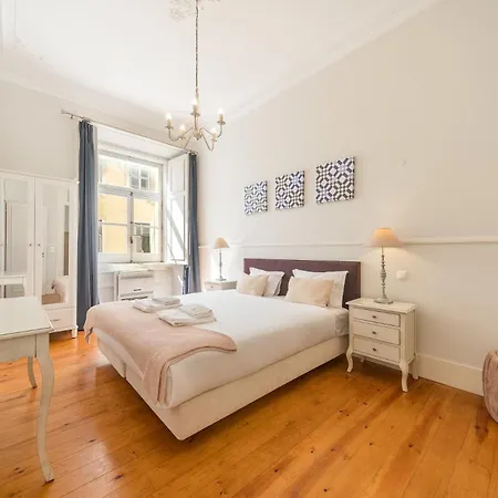 Guestready - Family Near Santa Justa Lift Apartament Lizbona